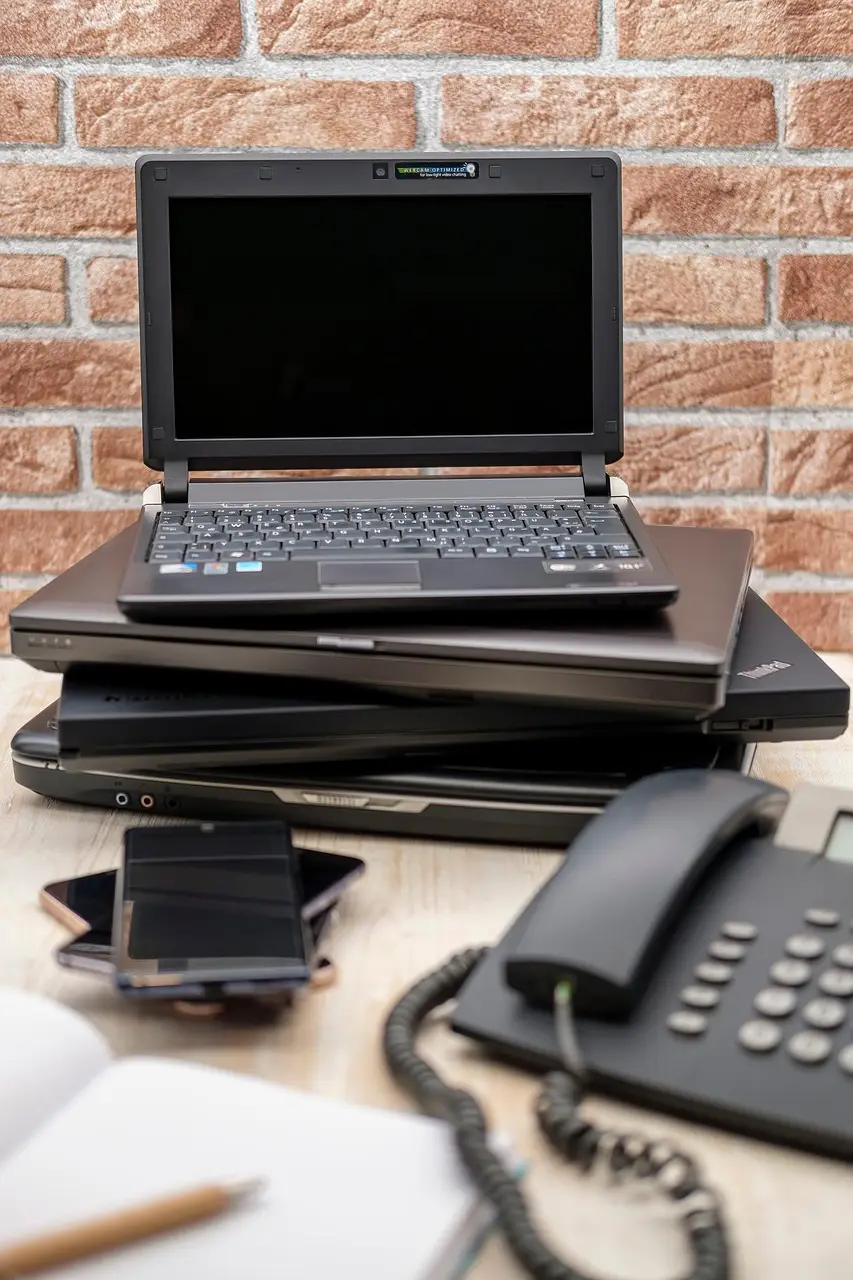 computer, laptop, notebook, communication, office, phone, smartphone, cellphone